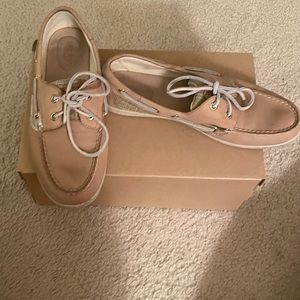 Tan sperrys